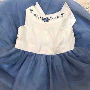 Janie and Jack sz 3 dress blue white embroidered